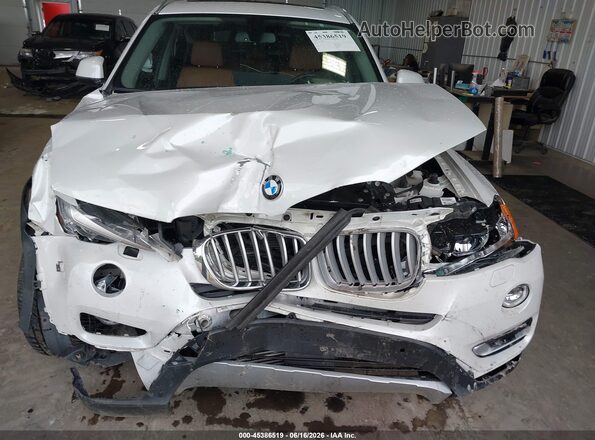 5UXWX7C51G0R16801 2016 BMW X3 White ხელსაწყოთა პანელის ხედი