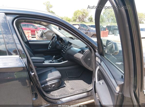 5UXWX7C52G0S17631 2016 BMW X3 Black Widok wnętrza z przodu