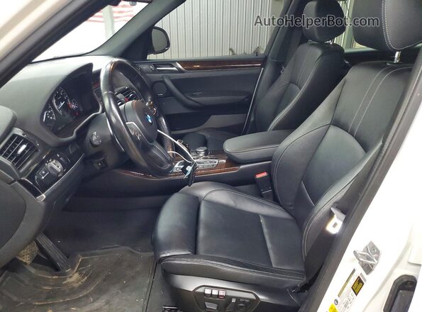 5UXWX7C55H0S18175 2017 BMW X3 White Vista interior delantera