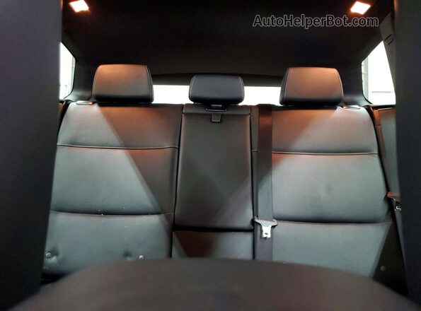 5UXWX7C55H0S18175 2017 BMW X3 White Vista de los asientos traseros