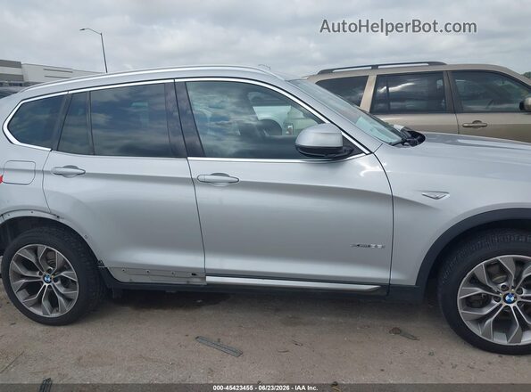 5UXWX7C57G0R17807 2016 BMW X3 Gray Սալոնի հետևի տեսք