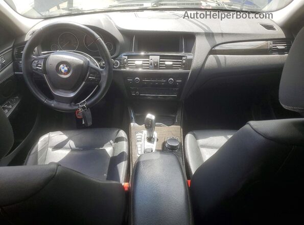 5UXWX9C31H0T20146 2017 BMW X3 Black Առջևի վահանակի տեսք