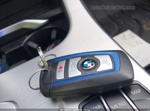 5UXWX9C32H0T20866 2017 BMW X3 Silver Widok deski rozdzielczej