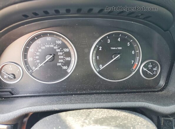 5UXWX9C34H0T19055 2017 BMW X3 Silver Instrument cluster view