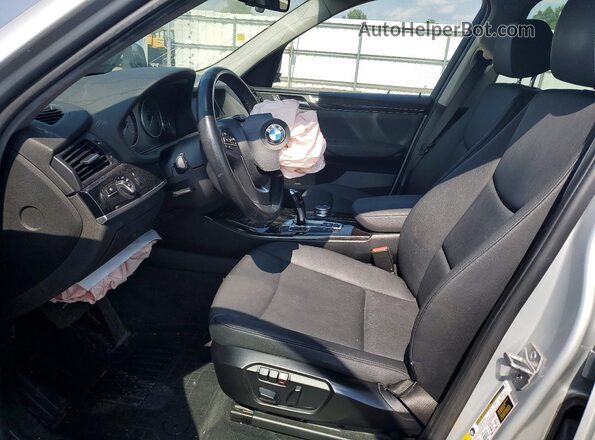 5UXWX9C34H0T19055 2017 BMW X3 Silver Front interior view
