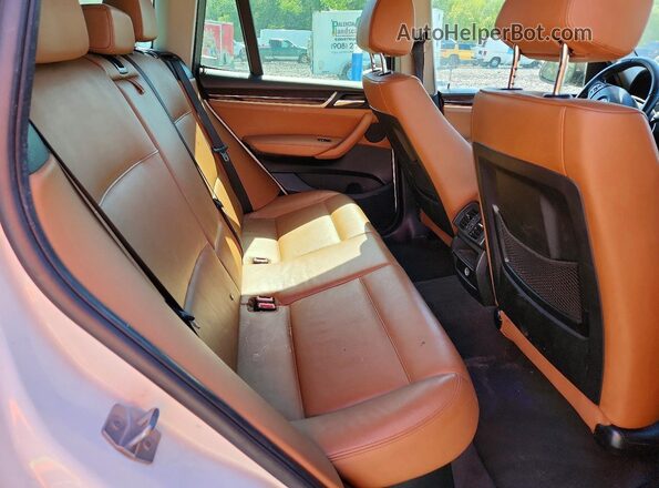 5UXWX9C34H0W67213 2017 BMW X3 White Rear interior view
