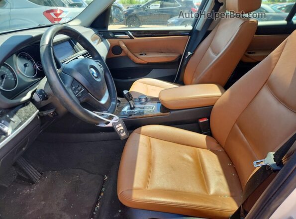 5UXWX9C35H0T21901 2017 BMW X3 White Front interior view