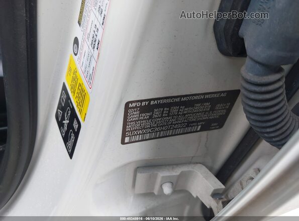 5UXWX9C36H0T24922 2017 BMW X3 White Շարժիչի բաժամունքի տեսք