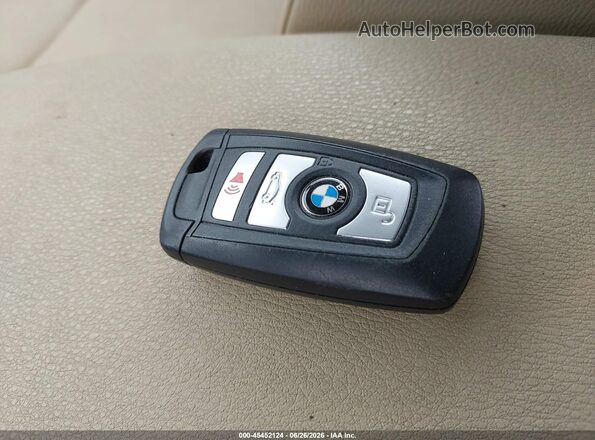 5UXWX9C3XH0T24664 2017 BMW X3 Beige Widok deski rozdzielczej