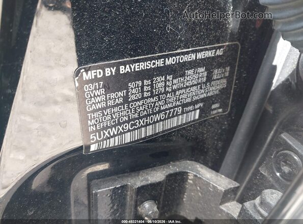 5UXWX9C3XH0W67779 2017 BMW X3 Black Widok komory silnika