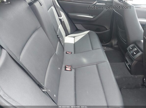 5UXWX9C3XH0W67779 2017 BMW X3 Black Widok naklejki z numerem VIN