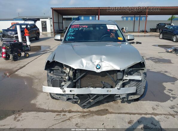 5UXWX9C50G0D79269 2016 BMW X3 Silver Widok wnętrza z tyłu