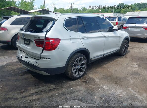 5UXWX9C51H0T08578 2017 BMW X3 White Trasero derecho