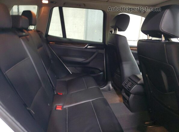 5UXWX9C53G0D86877 2016 BMW X3 Белый Вид задних сидений