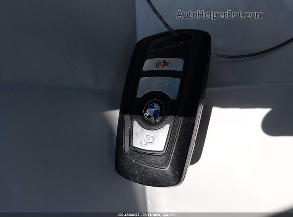 5UXWX9C53H0T09456 2017 BMW X3 Gray Vista del salpicadero