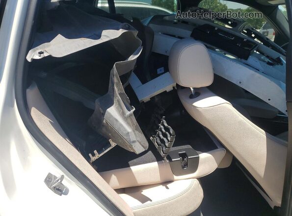 5UXWX9C55G0D72947 2016 BMW X3 Белый Вид задней части салона