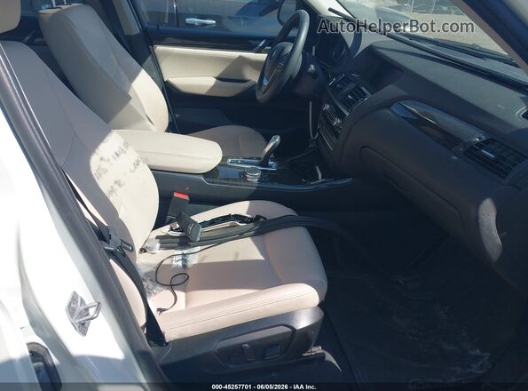 5UXWX9C55G0D94981 2016 BMW X3 White Вид салону спереду