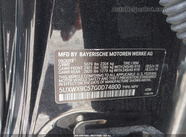 5UXWX9C57G0D74800 2016 BMW X3 Black Vista del compartimento del motor