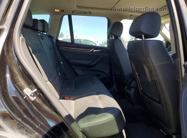 5UXWX9C57H0T00680 2017 BMW X3 Black Vista interior trasera
