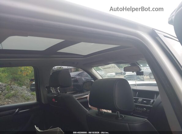 5UXWX9C57H0T15311 2017 BMW X3 White VIN კოდის სტიკერის ხედი