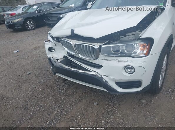 5UXWX9C57H0T15311 2017 BMW X3 White უკანა სალონის ხედი