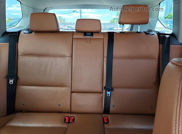 5UXWX9C58G0D66057 2016 BMW X3 White Вид задніх сидінь