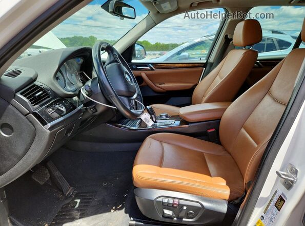 5UXWX9C58G0D66057 2016 BMW X3 White Вид салону спереду