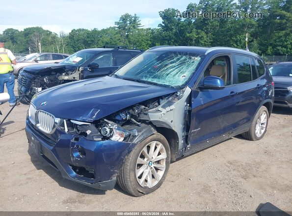 5UXWX9C5XH0T07428 2017 BMW X3 Blue Widok z przodu