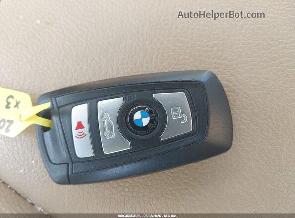 5UXWX9C5XH0T07428 2017 BMW X3 Blue Widok deski rozdzielczej