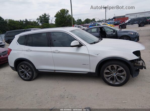 5UXWZ7C30H0V90693 2017 BMW X3 White Սալոնի հետևի տեսք