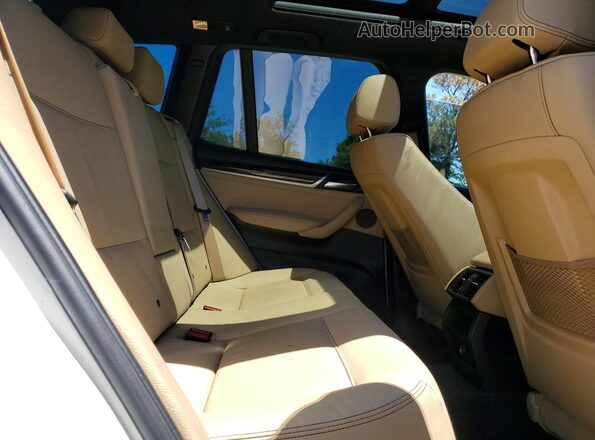 5UXWZ7C33H0V90123 2017 BMW X3 White 