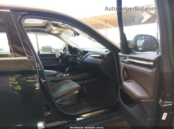 5UXWZ7C33H0V91241 2017 BMW X3 Black Widok wnętrza z przodu