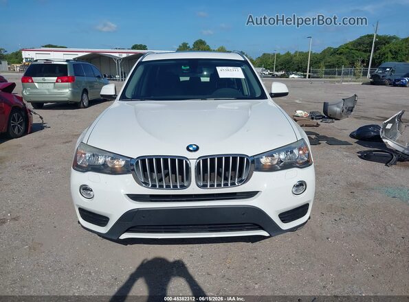 5UXWZ7C37H0X42002 2017 BMW X3 White Вид щитка приладів