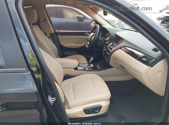 5UXWZ7C38H0V92577 2017 BMW X3 Black Front interior view