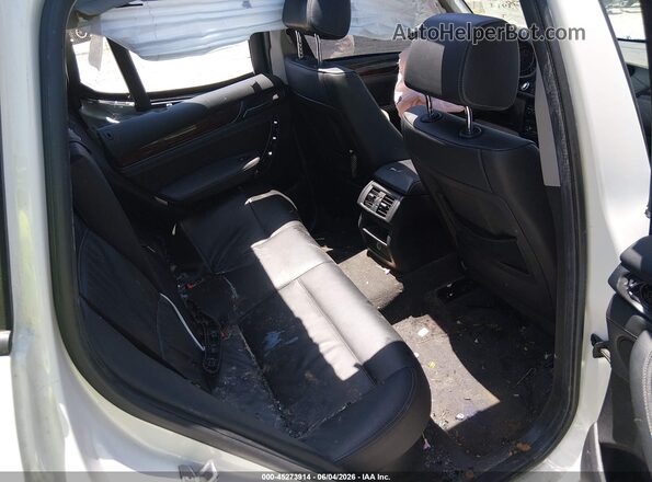 5UXWZ7C3XH0V87591 2017 BMW X3 White Widok naklejki z numerem VIN