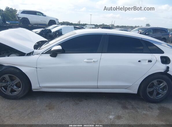 5XXG14J22MG046713 2021 KIA K5 White სალონის 360-გრადუსიანი ხედი