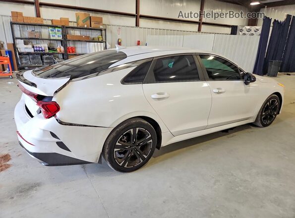 5XXG64J22NG143994 2022 KIA K5 White 