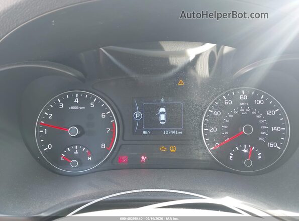 5XXGT4L39GG105342 2016 KIA OPTIMA Red Widok tylnych siedzeń