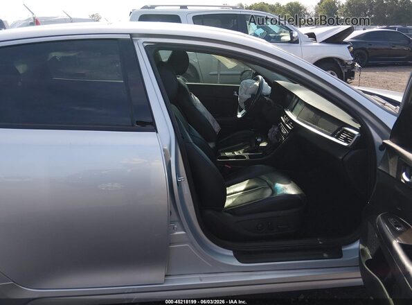 5XXGU4L10LG406118 2020 KIA OPTIMA Gray Вид салону спереду