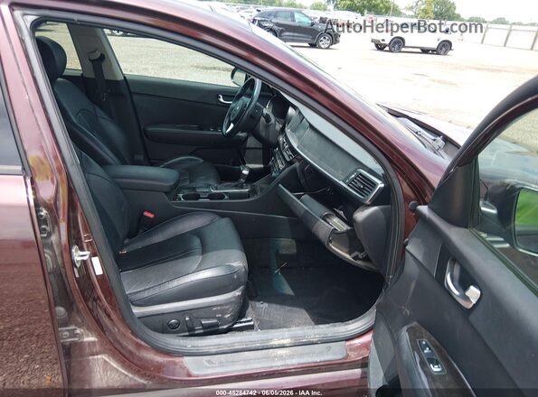 5XXGU4L30JG217029 2018 KIA OPTIMA Burgundy Вид салону спереду