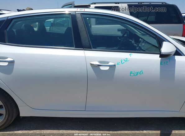 5XXGU4L32GG033123 2016 KIA OPTIMA White Սալոնի 360 աստիճան տեսք