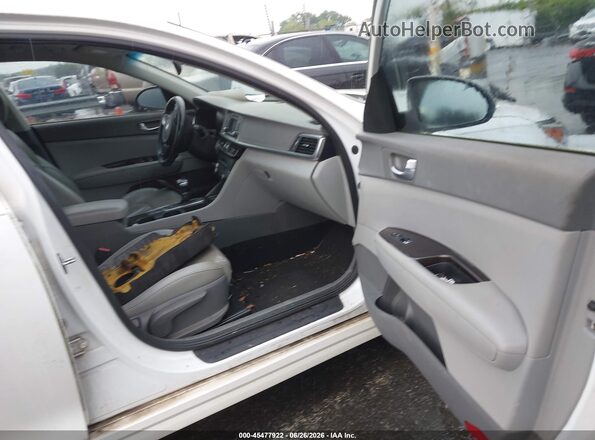 5XXGU4L36GG006345 2016 KIA OPTIMA White Front interior view