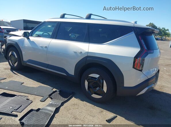 5XYAFFS50TG009858 2026 KIA EV9 Gray Rear left