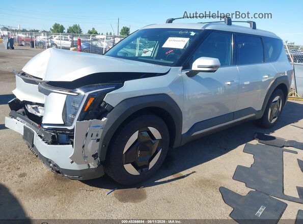 5XYAFFS50TG009858 2026 KIA EV9 Gray Front left