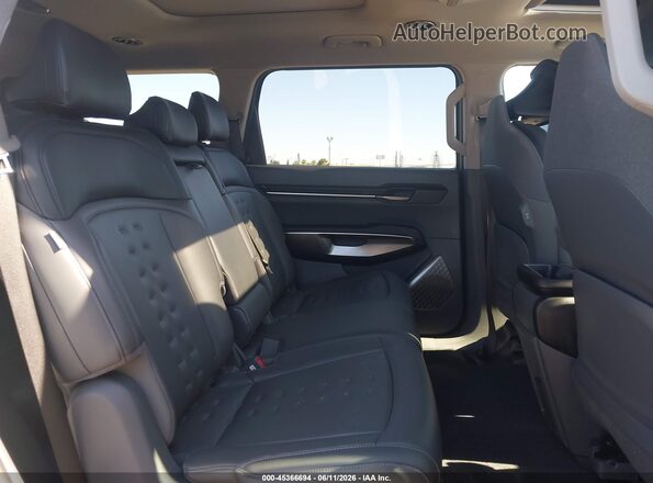 5XYAFFS50TG009858 2026 KIA EV9 Gray VIN sticker view