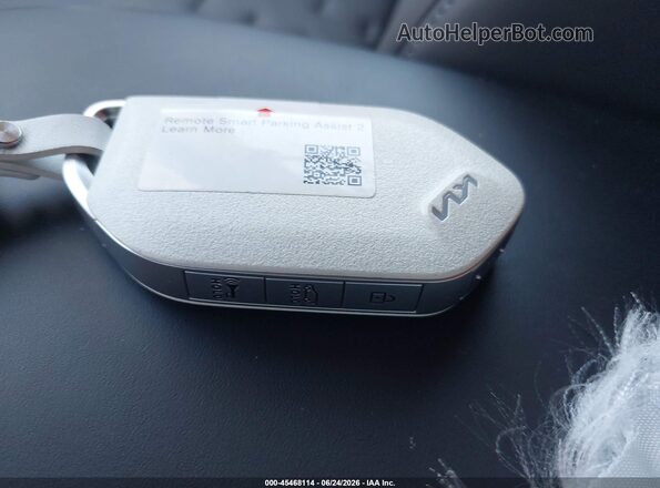 5XYAFFS54TG020619 2026 KIA EV9 Черный Вид панели приборов