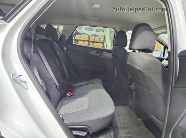 5XYK23DF2TG431134 2026 KIA SPORTAGE White Սալոնի հետևի տեսք