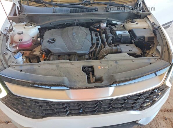 5XYK33DF3RG145427 2024 KIA SPORTAGE White Vista del compartimento del motor