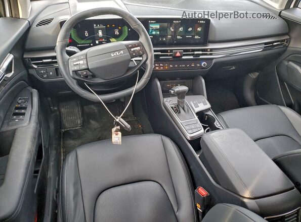 5XYK33DF3TG338135 2026 KIA SPORTAGE Белый Вид панели приборов