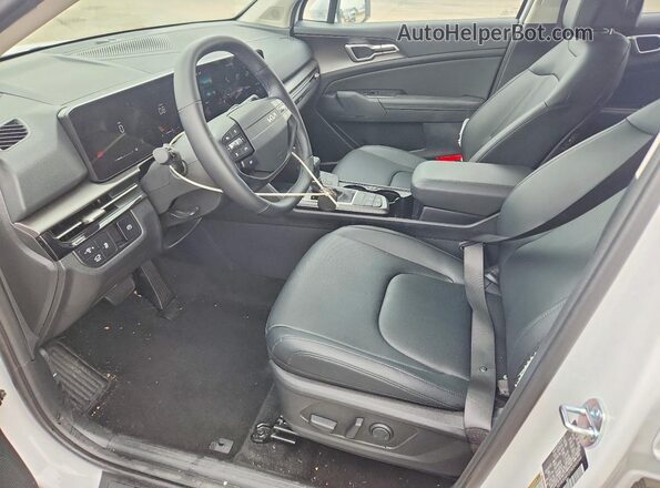 5XYK33DF3TG345540 2026 KIA SPORTAGE White Սալոնի դիմացի տեսք